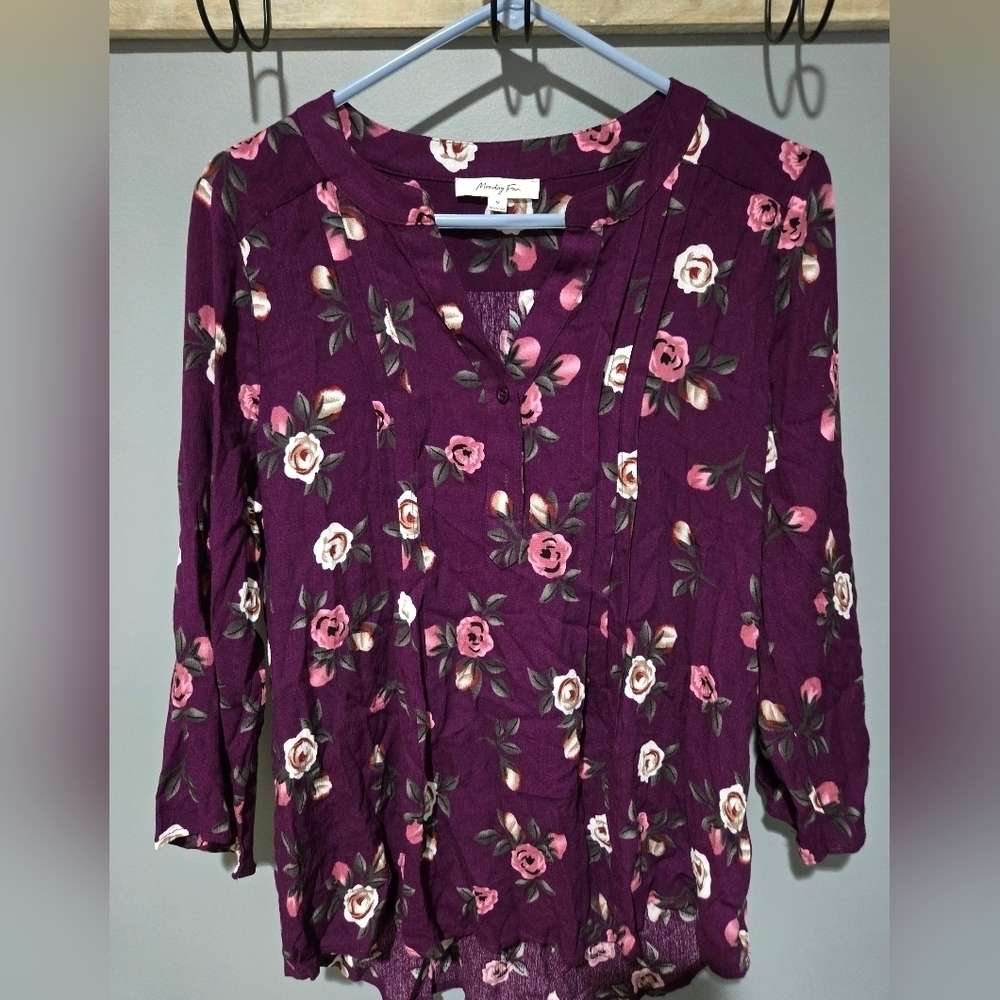 Monday Fun "Kearney" Henley Blouse,  Medium